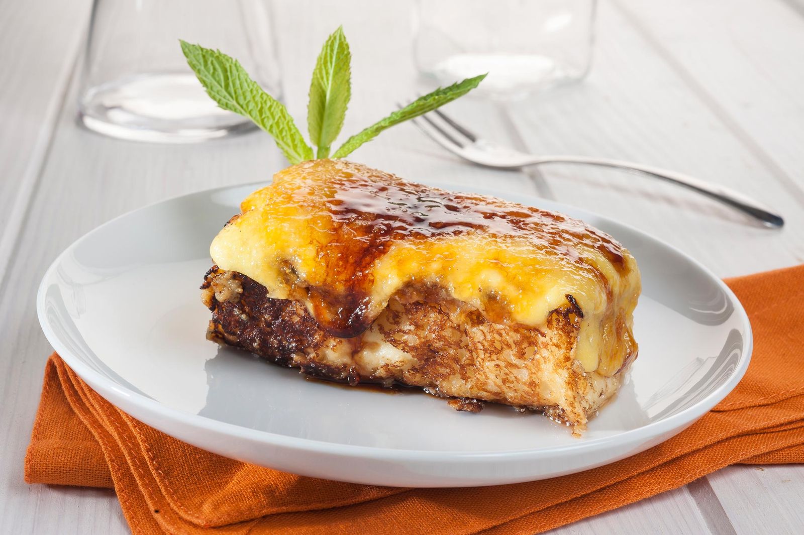 ESEC0014NV18 torrija caramelizada con crema almendras