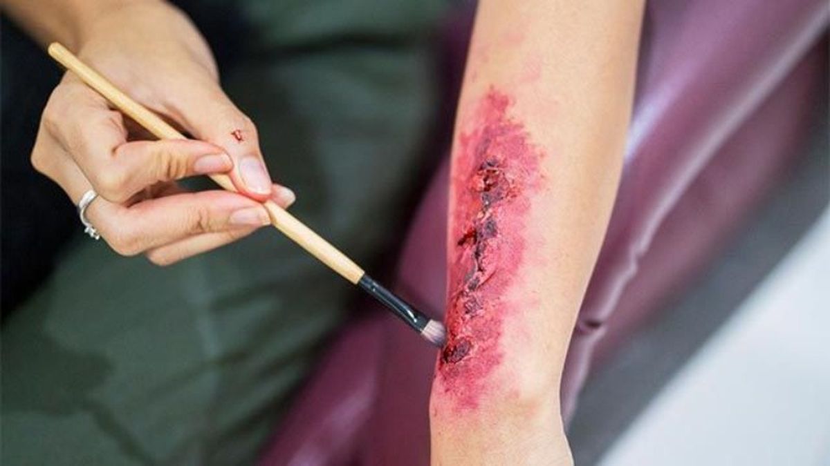 Puedes hacerte falsas heridas con látex