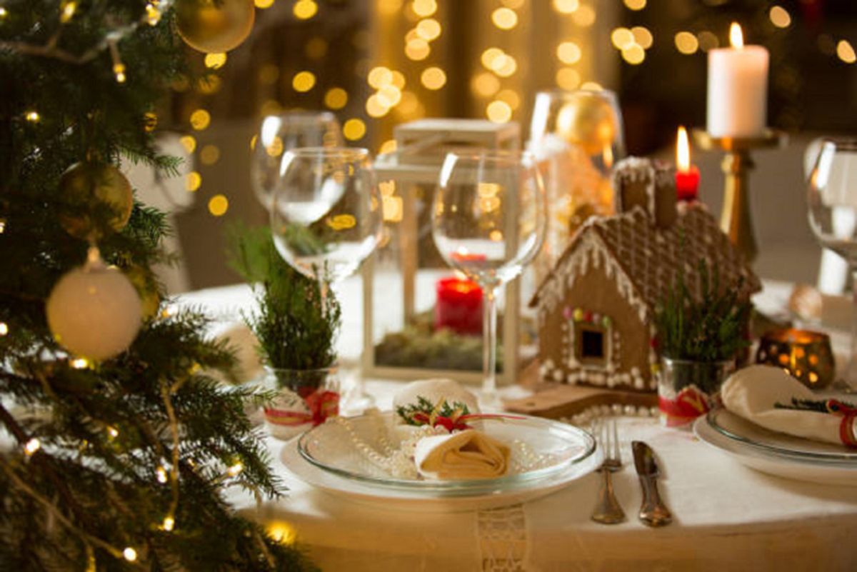 Cómo preparar la casa para las cenas de Navidad trucos para ganar espacio 15