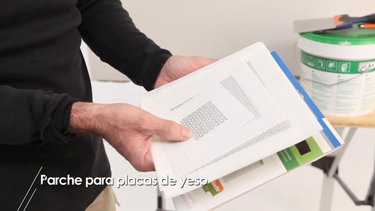 Como usar parches para placas de yeso laminado paso 2