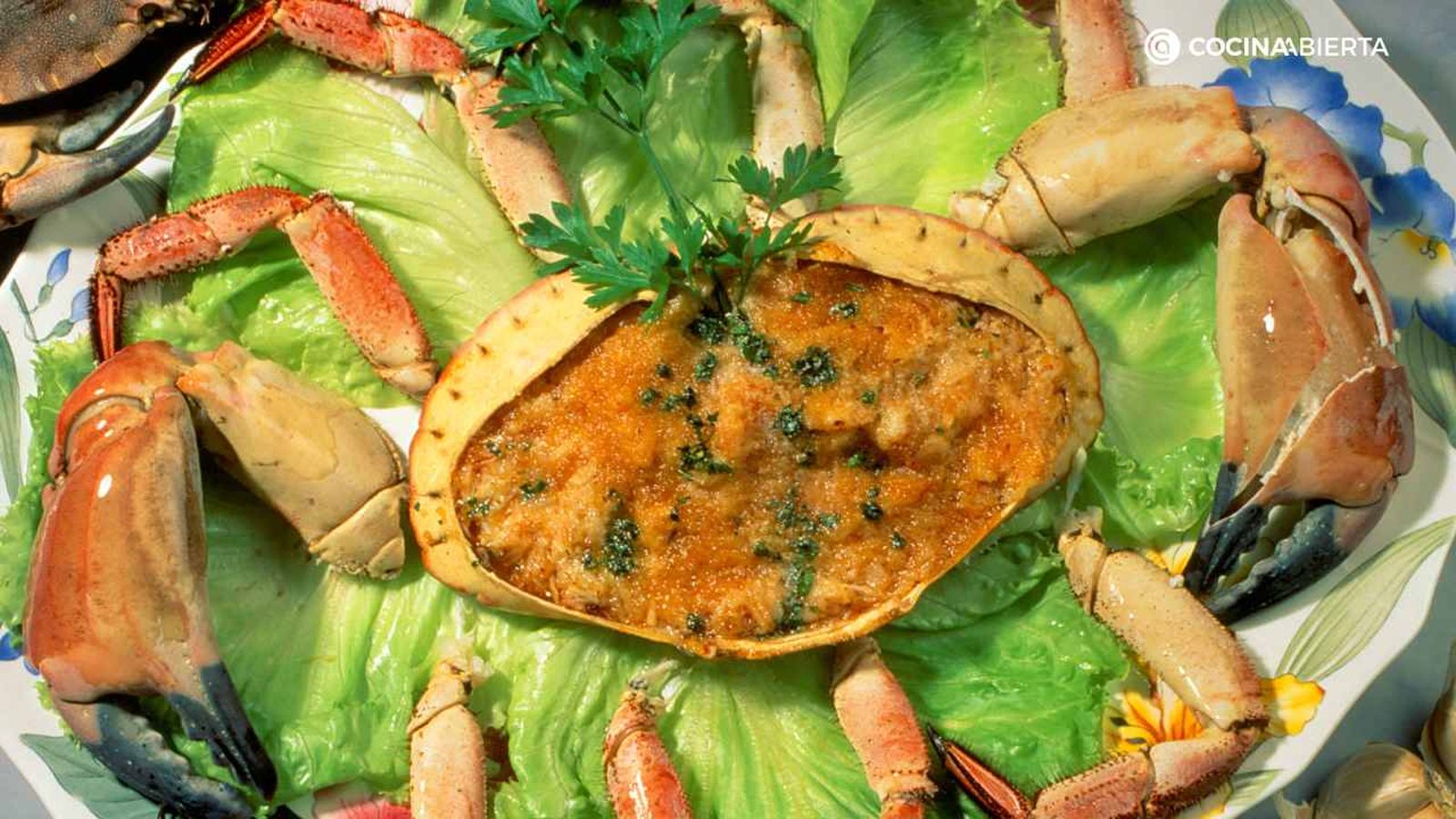 El txangurro al horno es un entrante perfecto para una comida especial