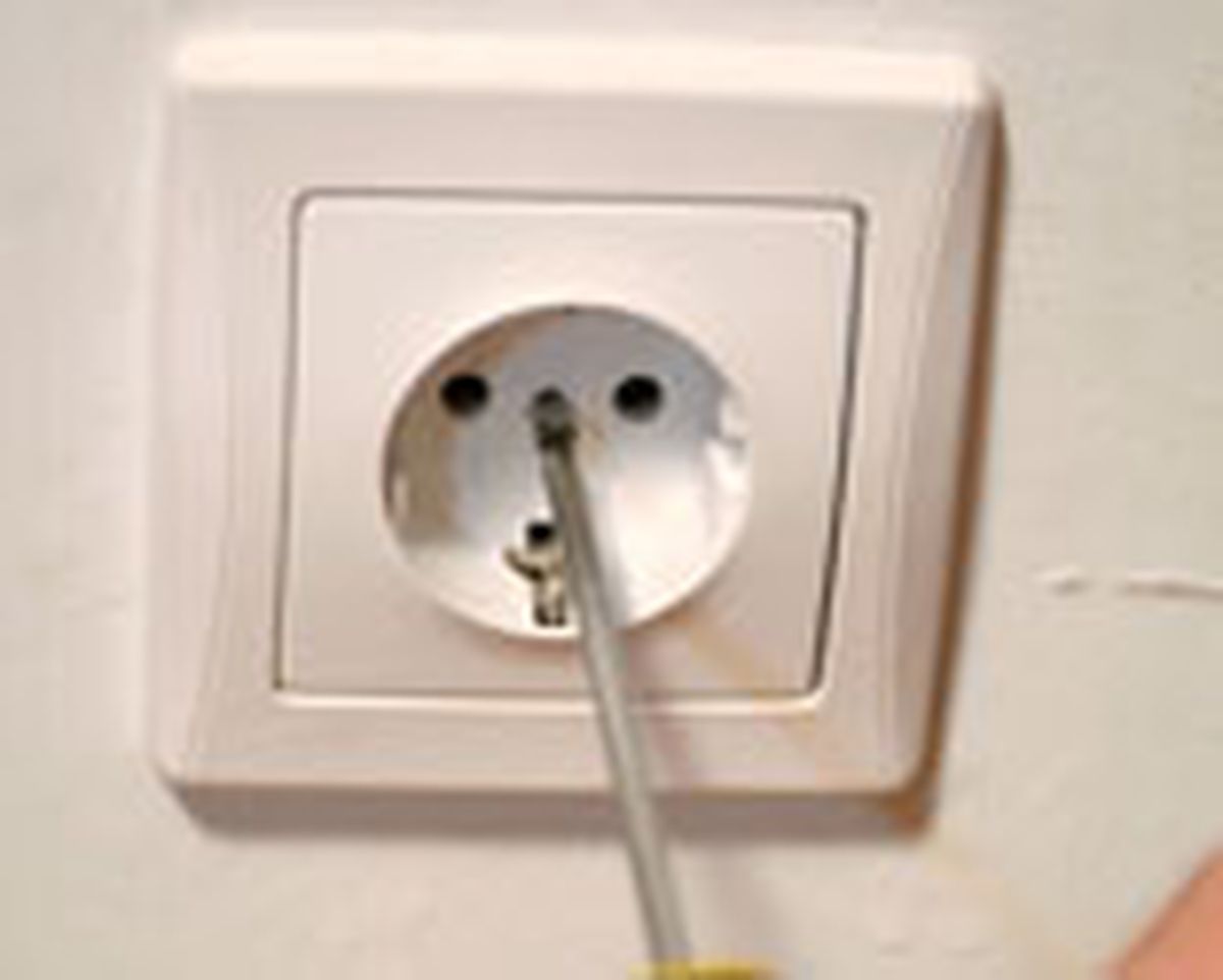 483 (2) Sustitucion de embellecedores en sist de encendido electrico paso1