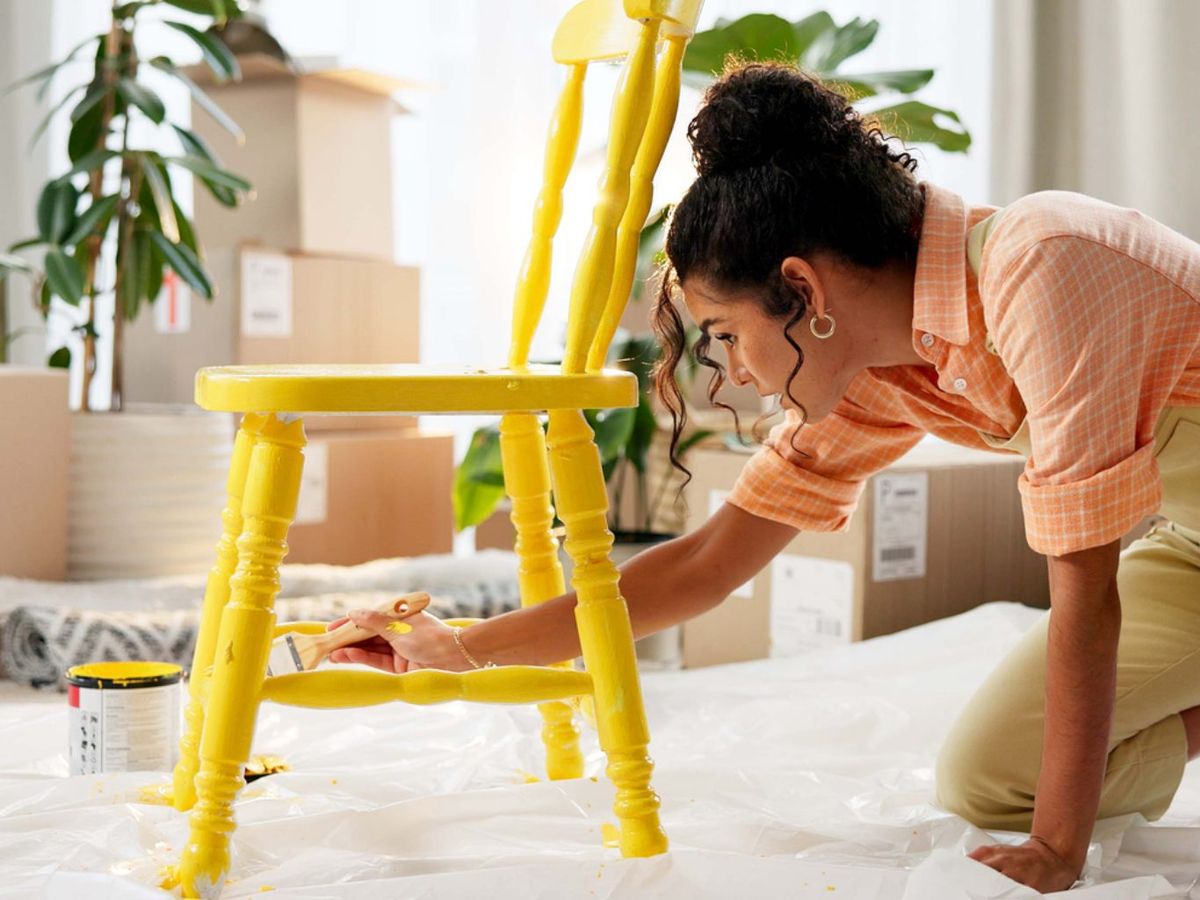 Pinta tus muebles con los restos de pintura