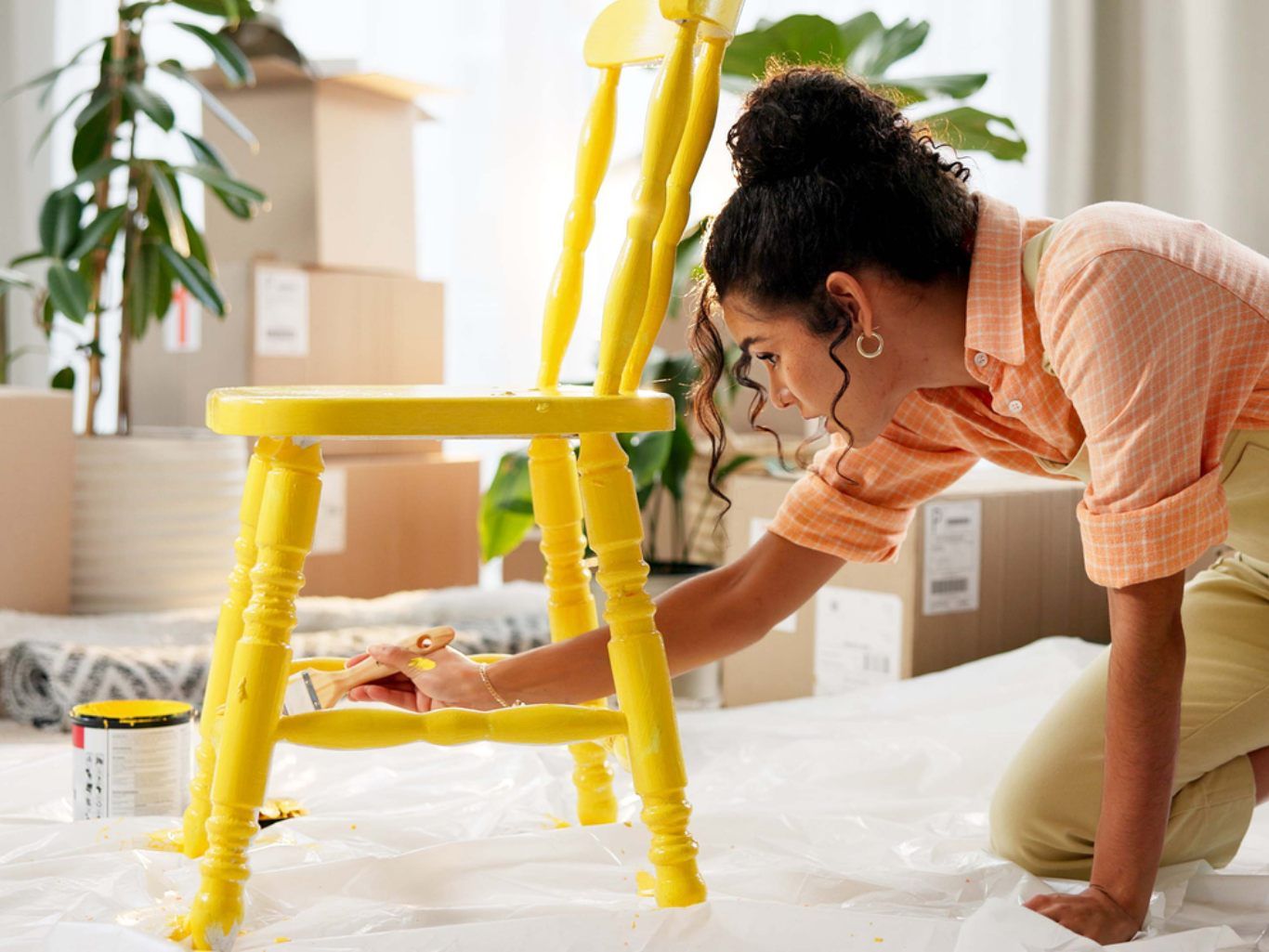 Pinta tus muebles con los restos de pintura