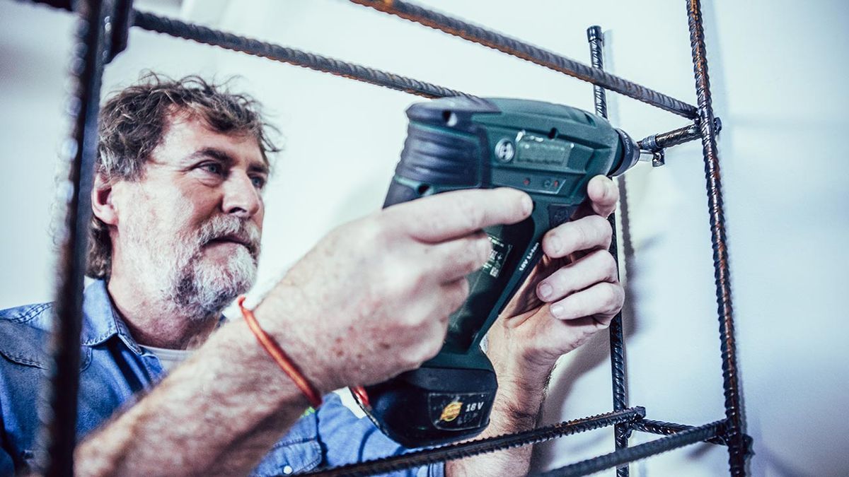 Como hacer un botellero de ferralla paso 8