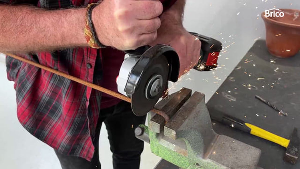 Bricomania 35 macetero pared 6