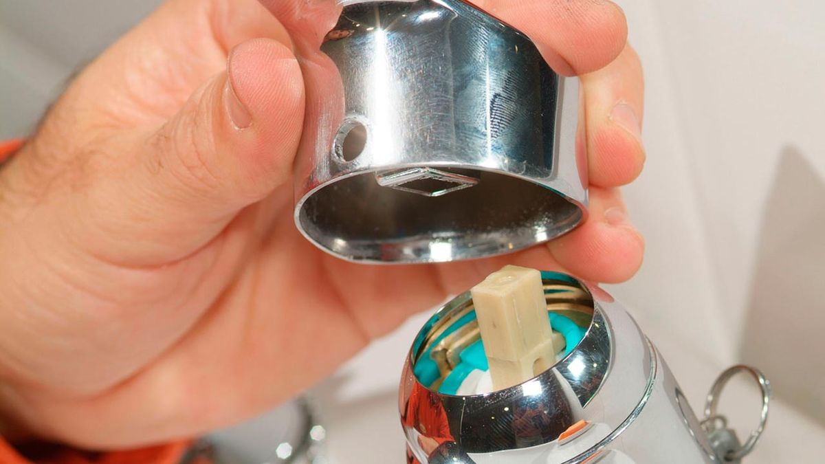 Cambiar el cartucho cerámico monomando de un grifo paso 2