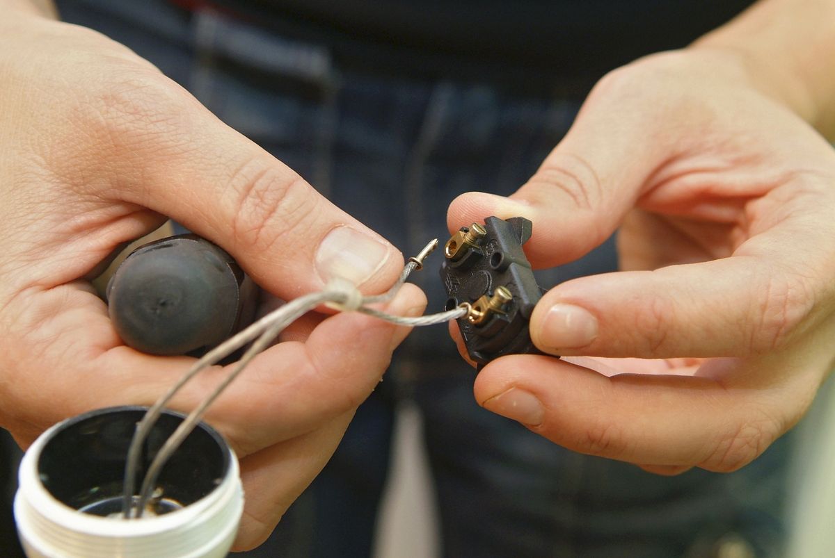 brico 0507 1 arreglo lampara mesita auxiliar paso 6