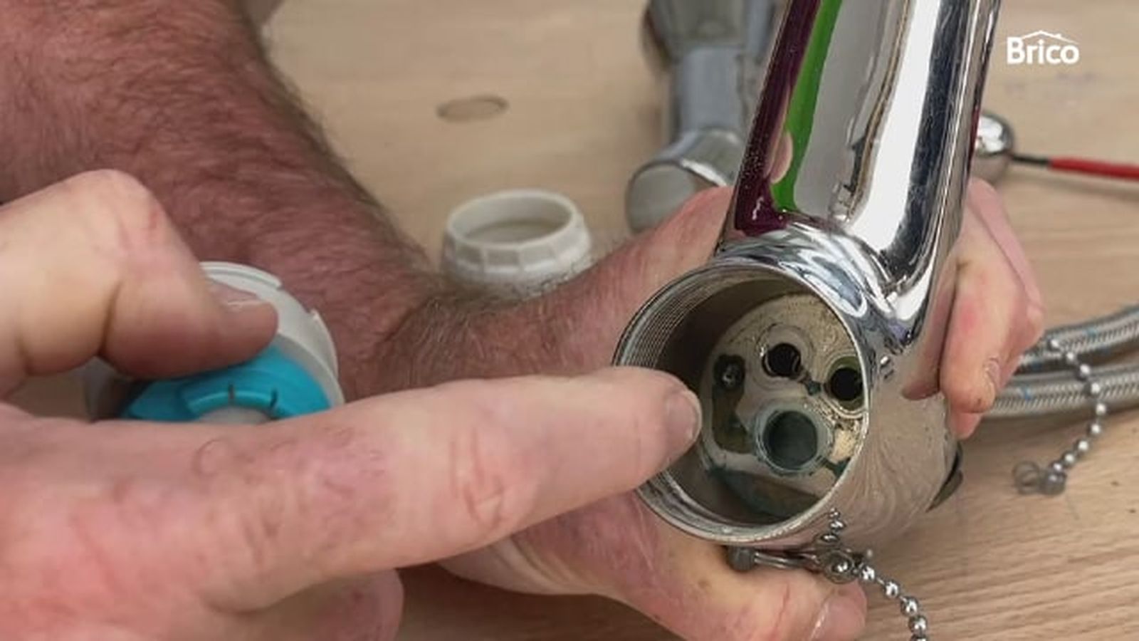 arreglar un grifo monomando paso 6