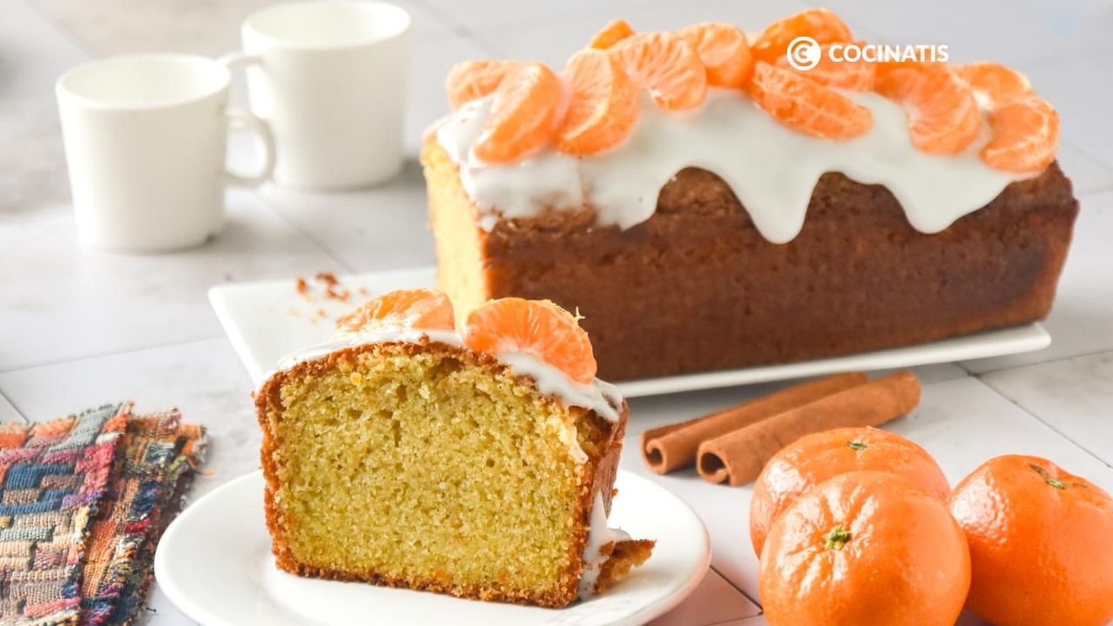 Bizcocho de canela y mandarinas