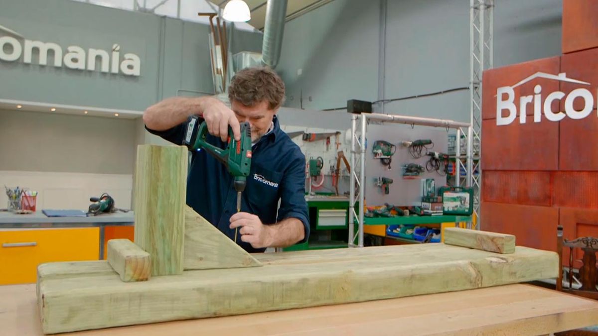 Cómo hacer bancos con traviesas de madera paso 7