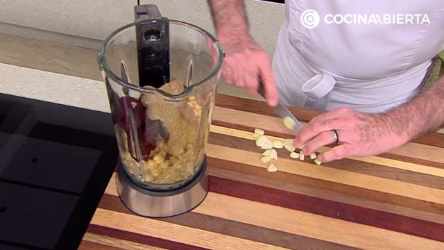 KARL6942 hummus remolacha p1