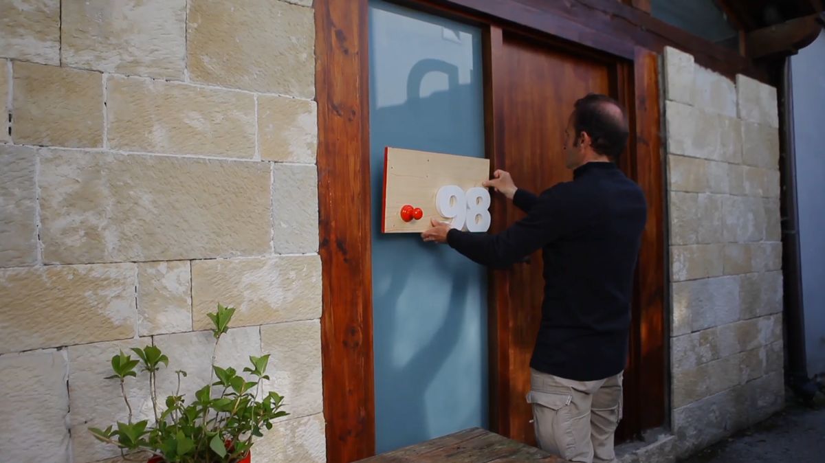Hacer un número para la puerta de casa paso 10