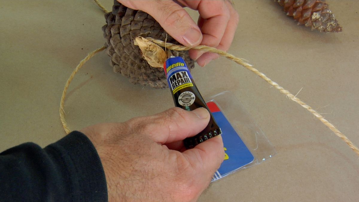 Hacer adornos navideños paso 2