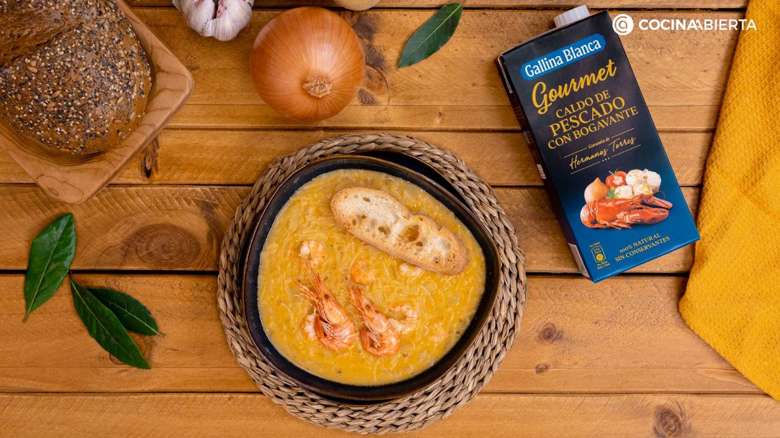 La sopa de camarón es un plato de cuchara elegante y muy fácil de hacer