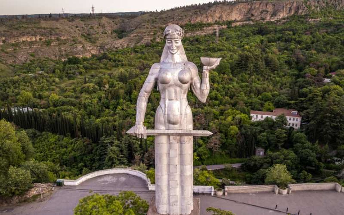 El vino como símbolo de hospitalidad del pueblo georgiano