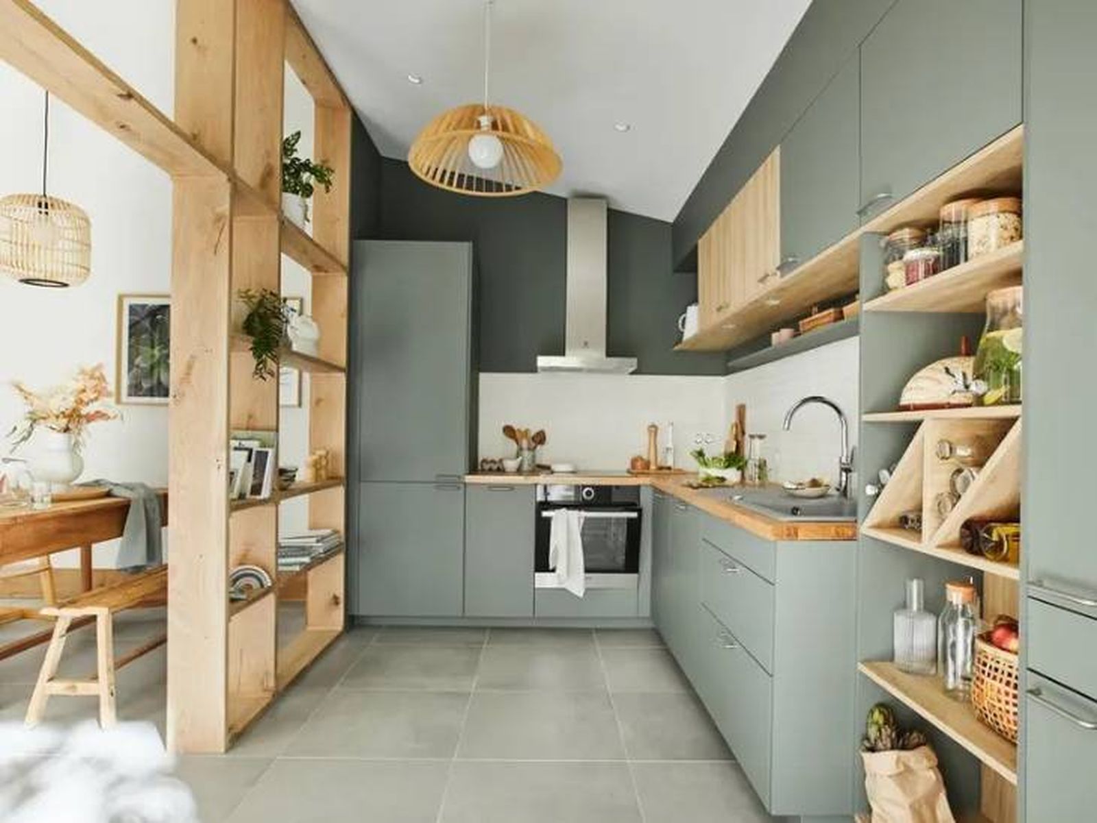 Ideas y consejos para distribuir de manera eficiente una cocina alargada 10