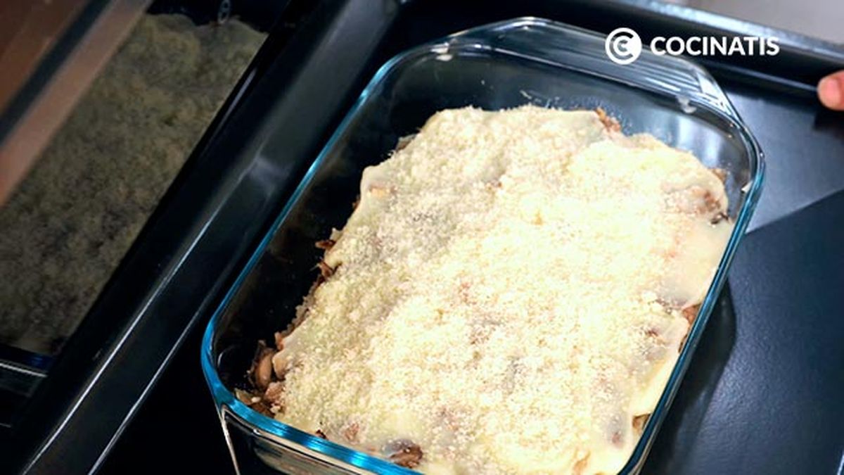 Receta de pastel de atún, champiñones y puré de patata al horno   paso 6
