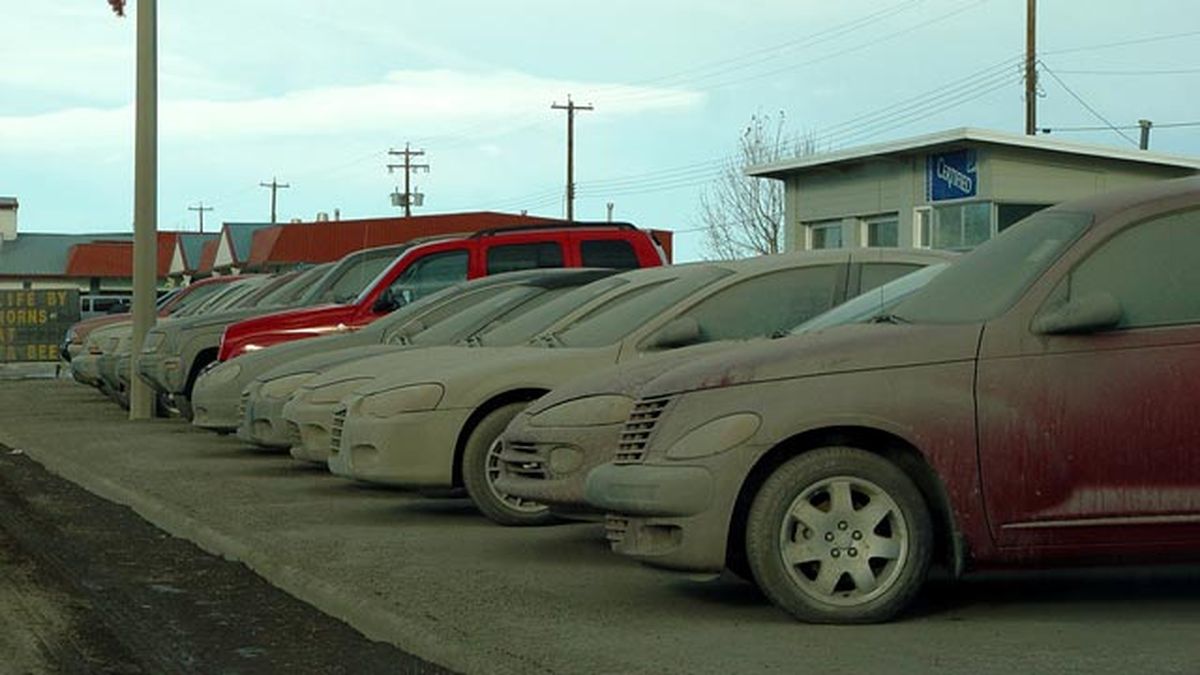 como limpiar el coche tras la calima tormenta de arena polvo