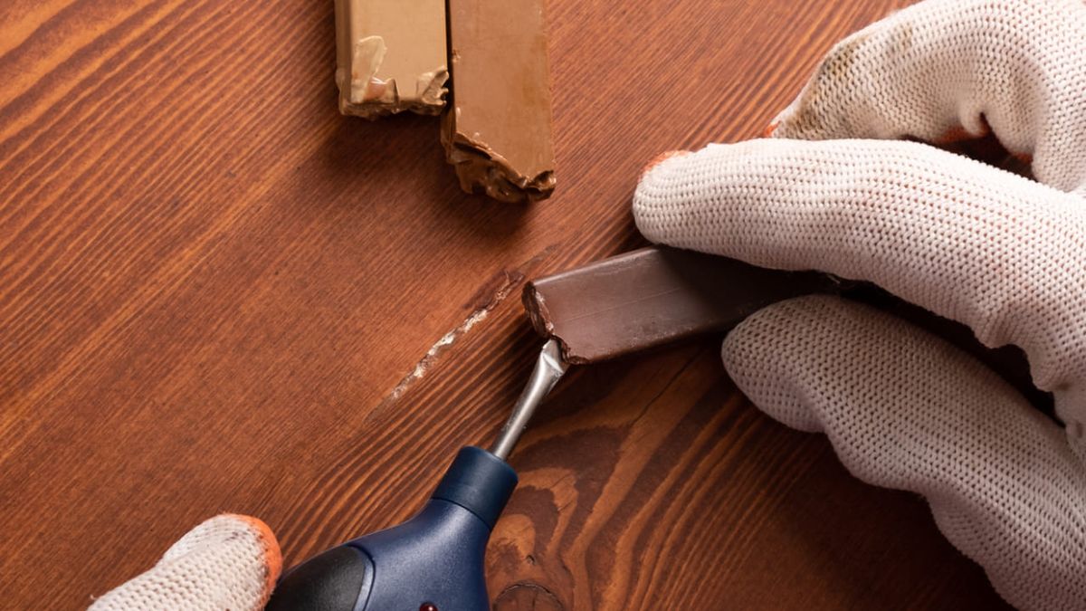 reparar suelo laminado 1