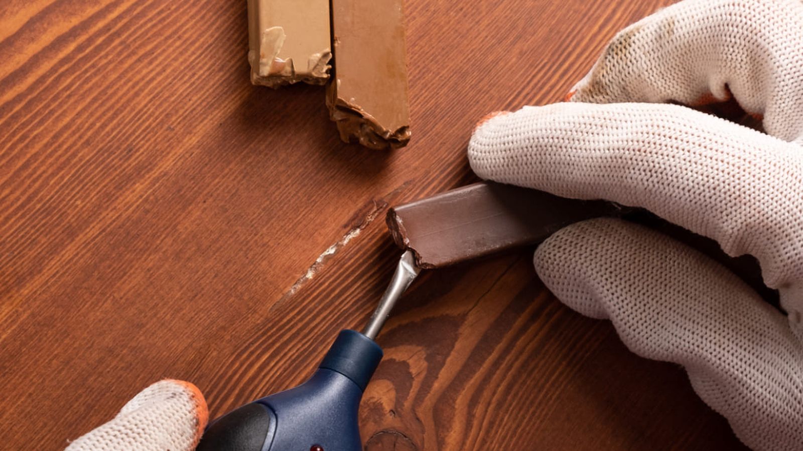 reparar suelo laminado 1