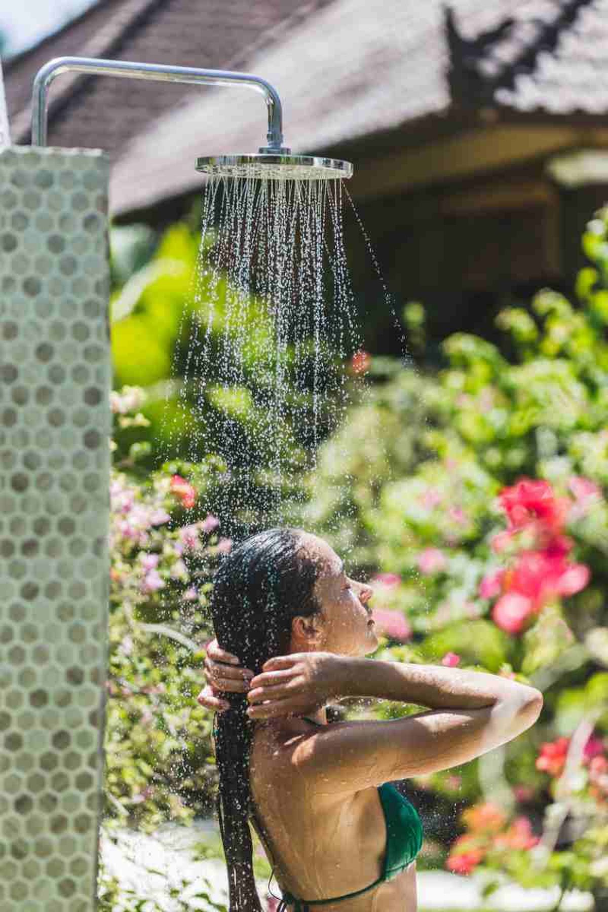 Aclarado de cabello tras bañarse en la piscina