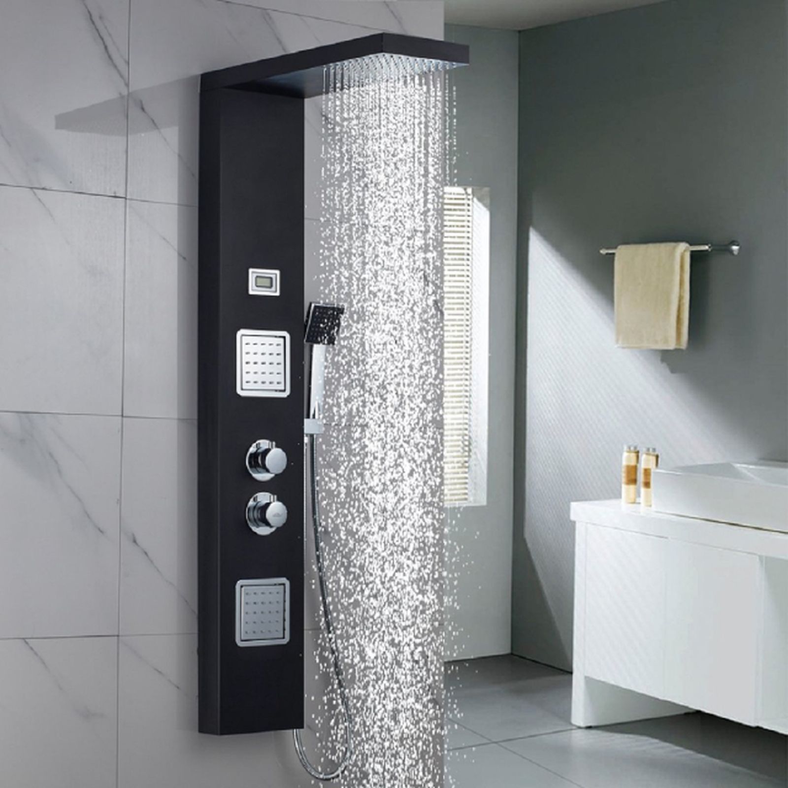 Duchas modernas principales protagonistas de los baños 13