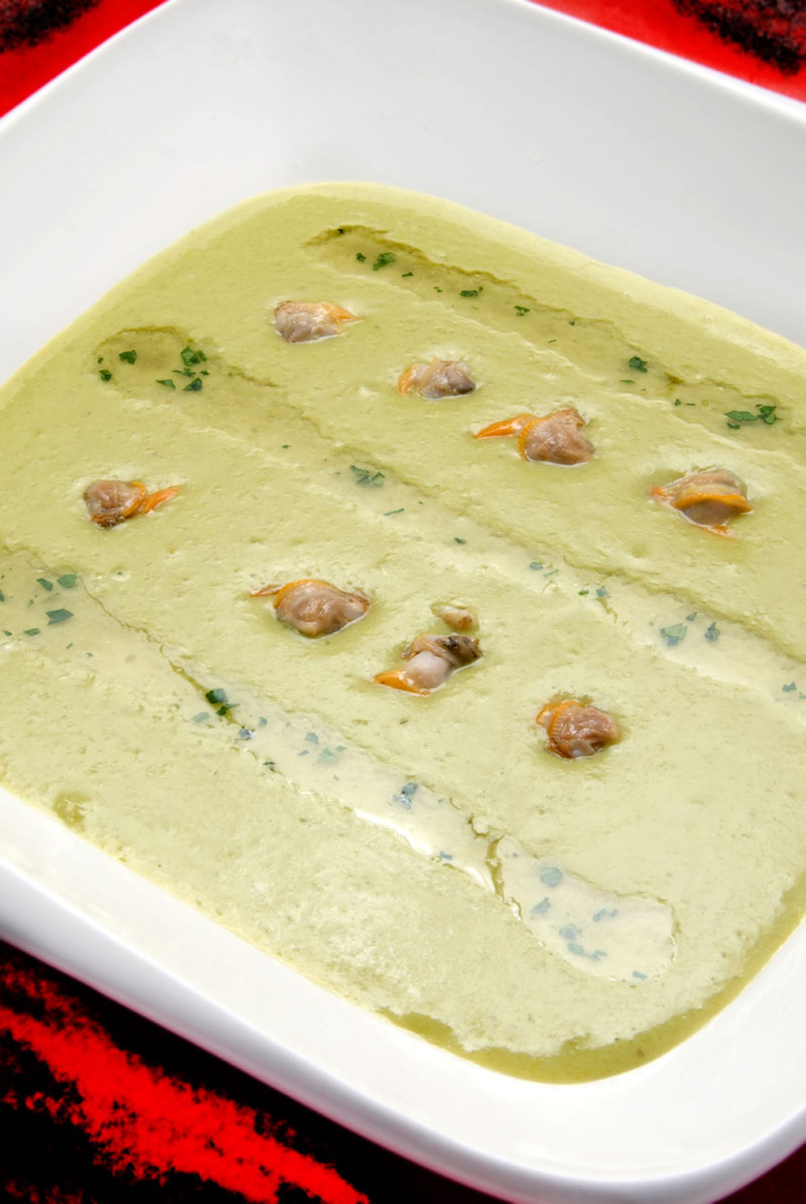 371A   Crema de guisantes con berberechos xl