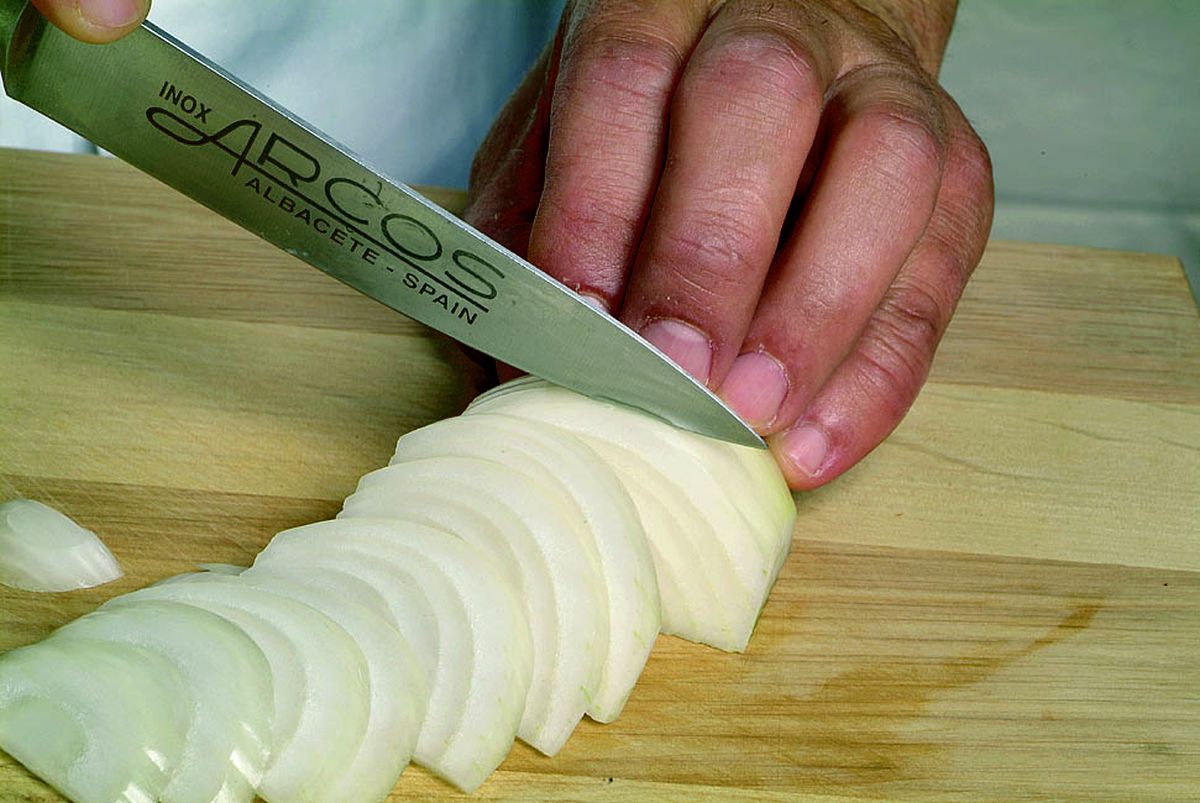 receta picar cebolla juliana paso2