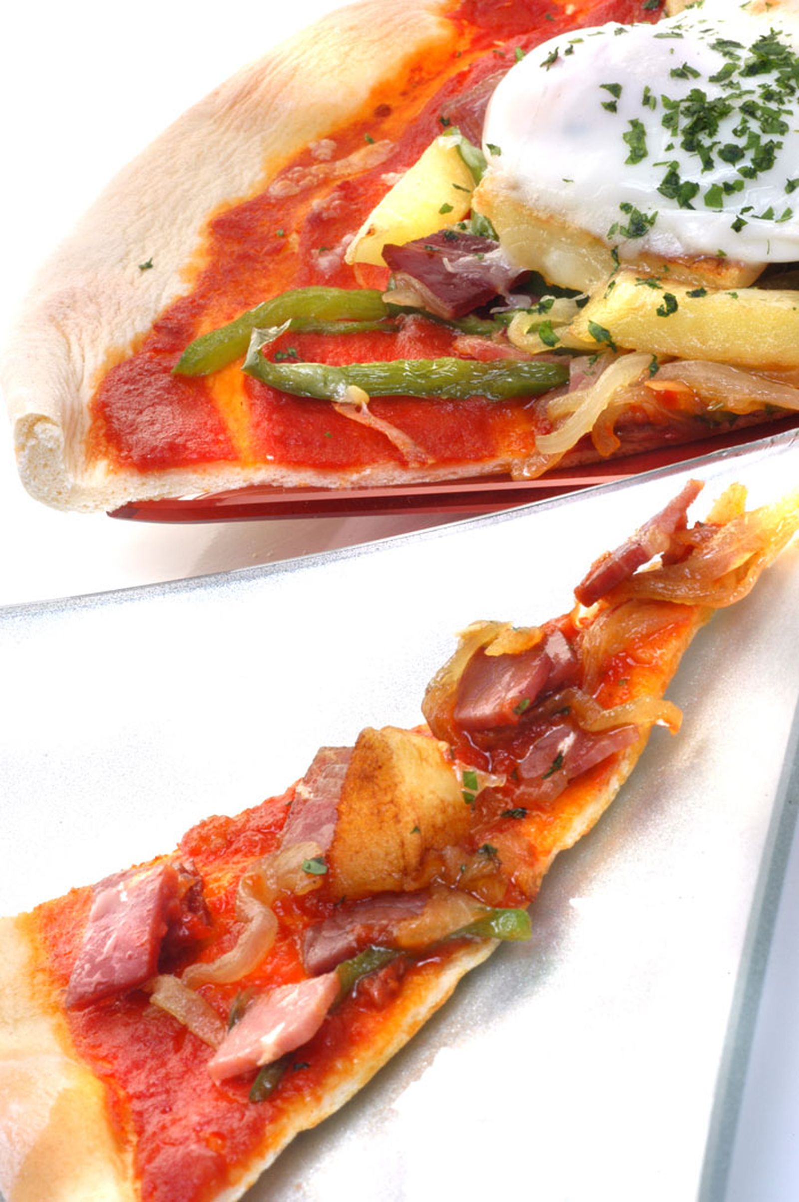 Pizza con huevo y patatas