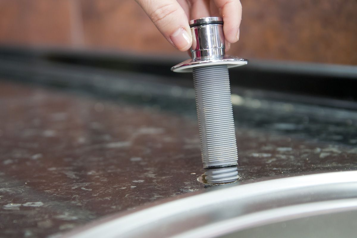 Bricomania 680 Encastrar dosificador de jabon p3