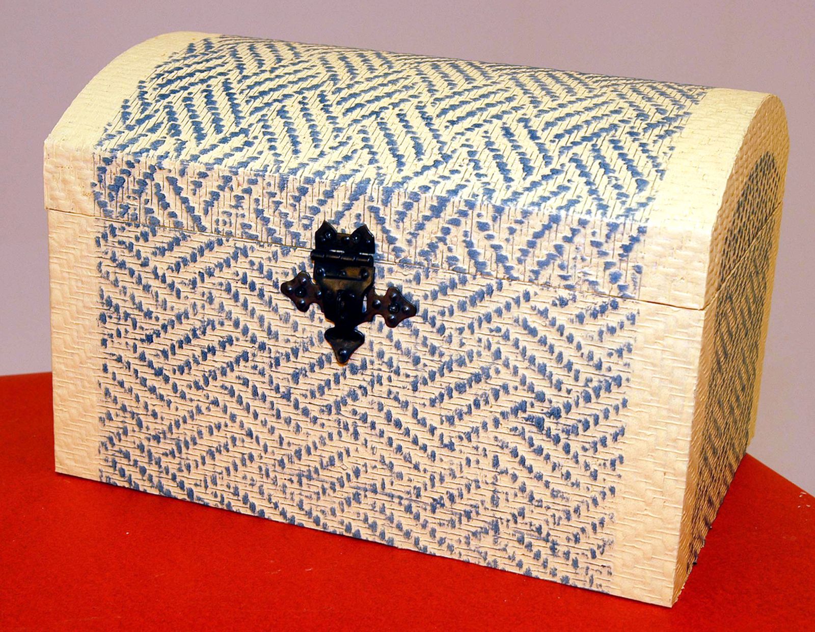 Forrar baúl con tejido de fibra