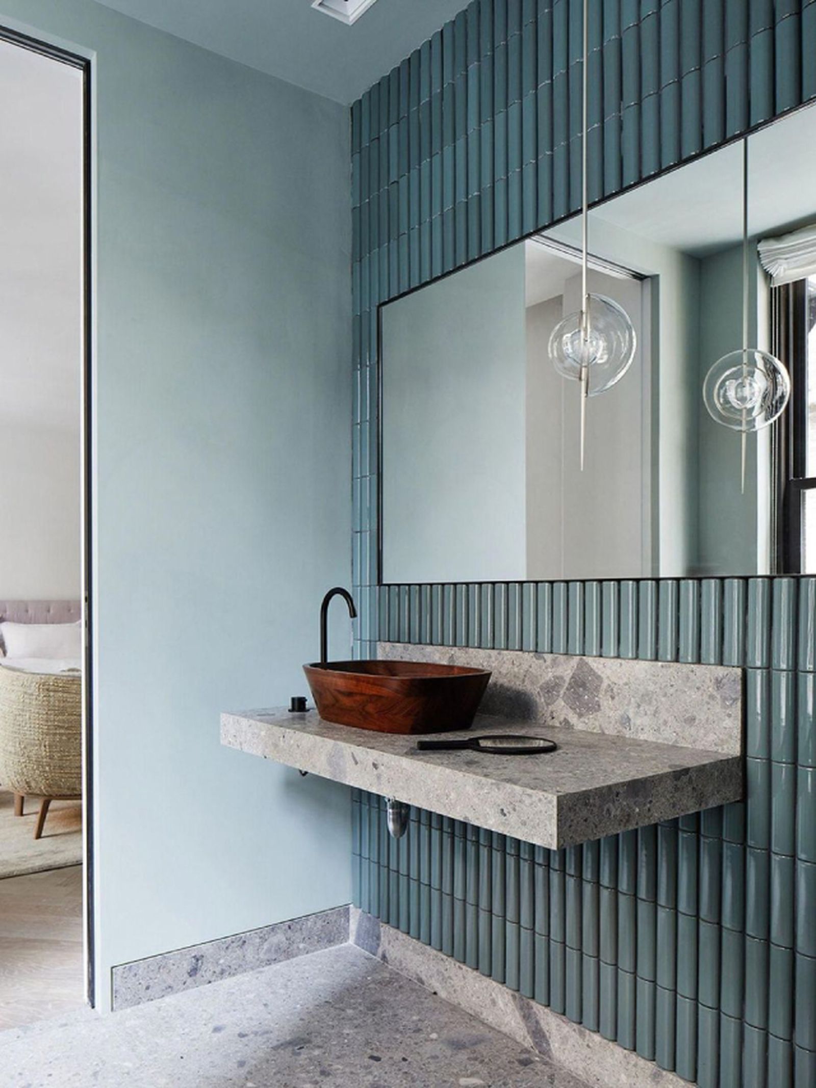 Lavabos pequeños para baños originales y poco convencionales 8
