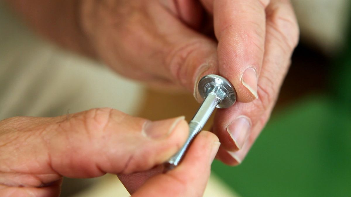 Hacer un banco con dos sillas paso 7