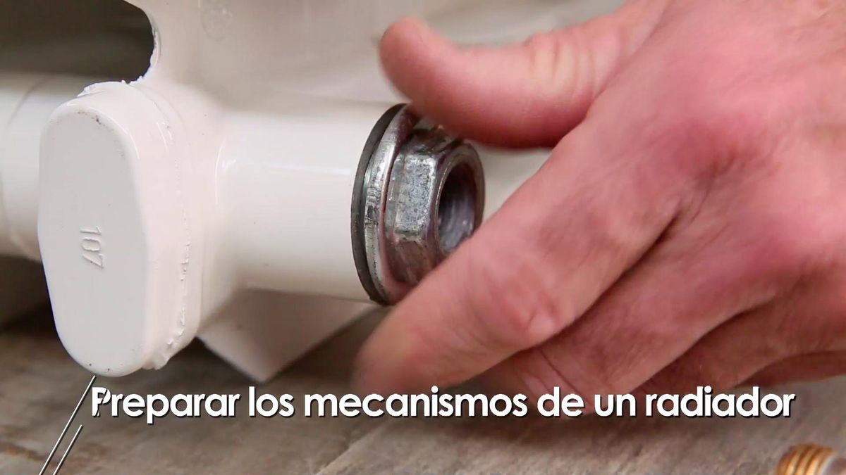 Colocar los mecanismos de un radiador paso 7