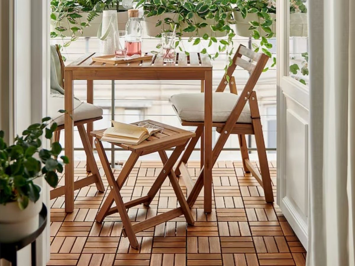 Balcón con tarima entramada RUNNEN