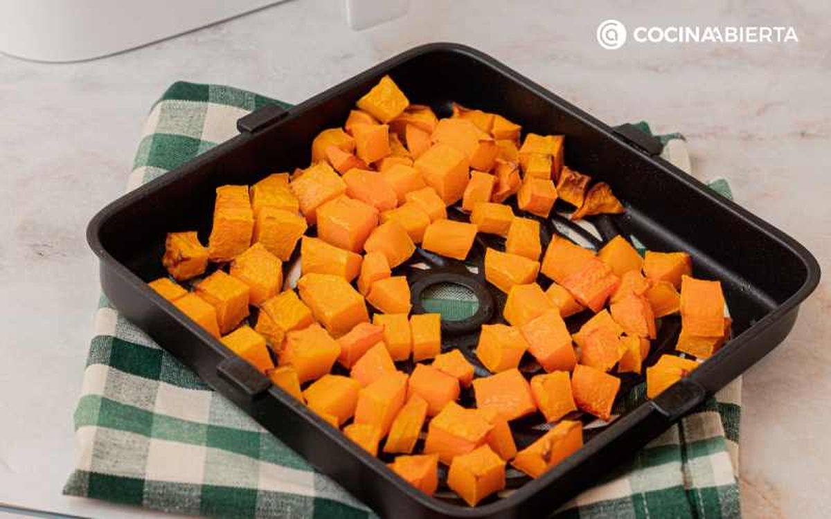 La calabaza estará lista cuando esté tierna al pincharla con un tenedor