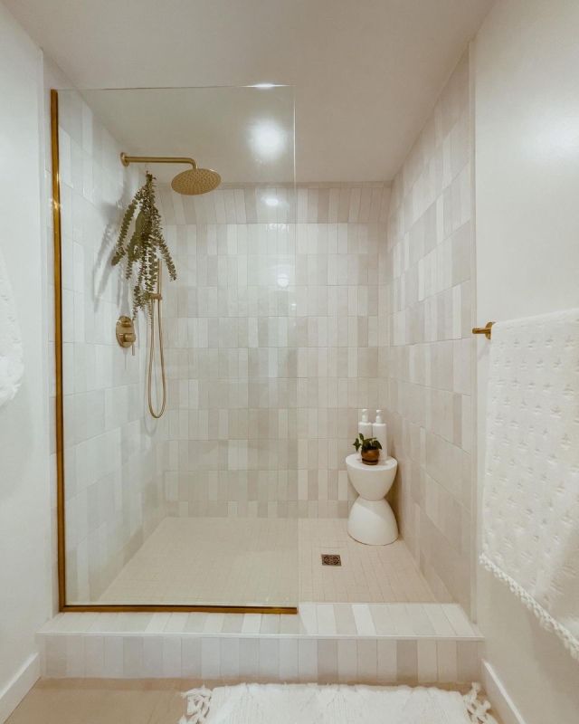 Duchas modernas principales protagonistas de los baños 6