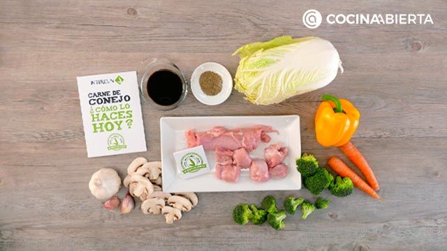 CTIS0865 receta wok de carne de conejo con verduras ingredientes ca