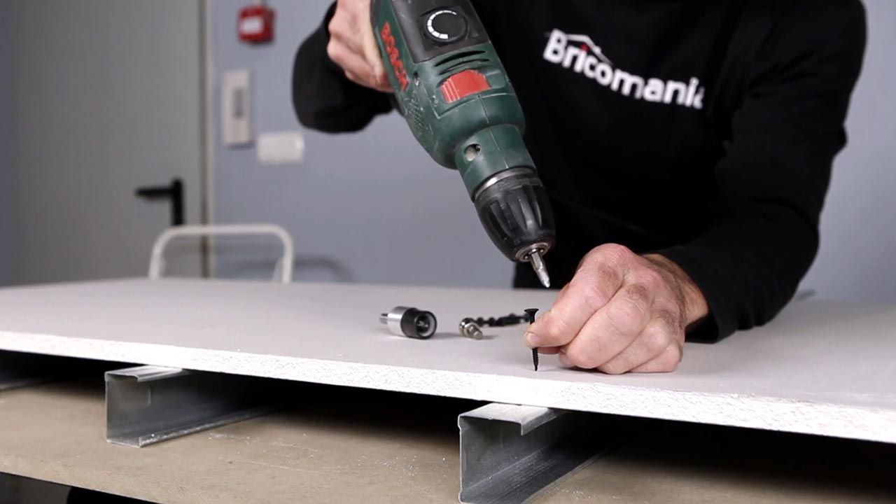 Portapuntas para yeso laminado paso 1