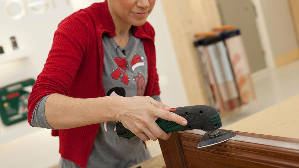 Decoración de Navidad: Chimenea y corona navideña p4
