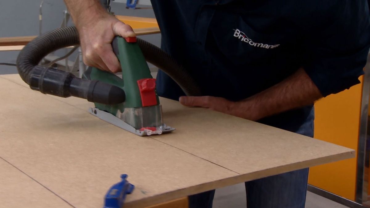 Cómo hacer una chimenea decorativa paso 1