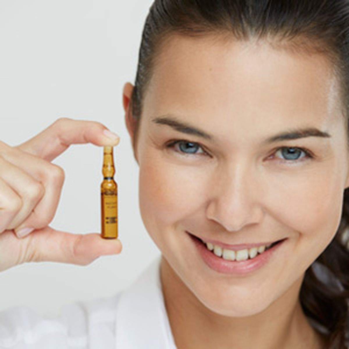 belleza ampollas flash como aplicarlas paso2