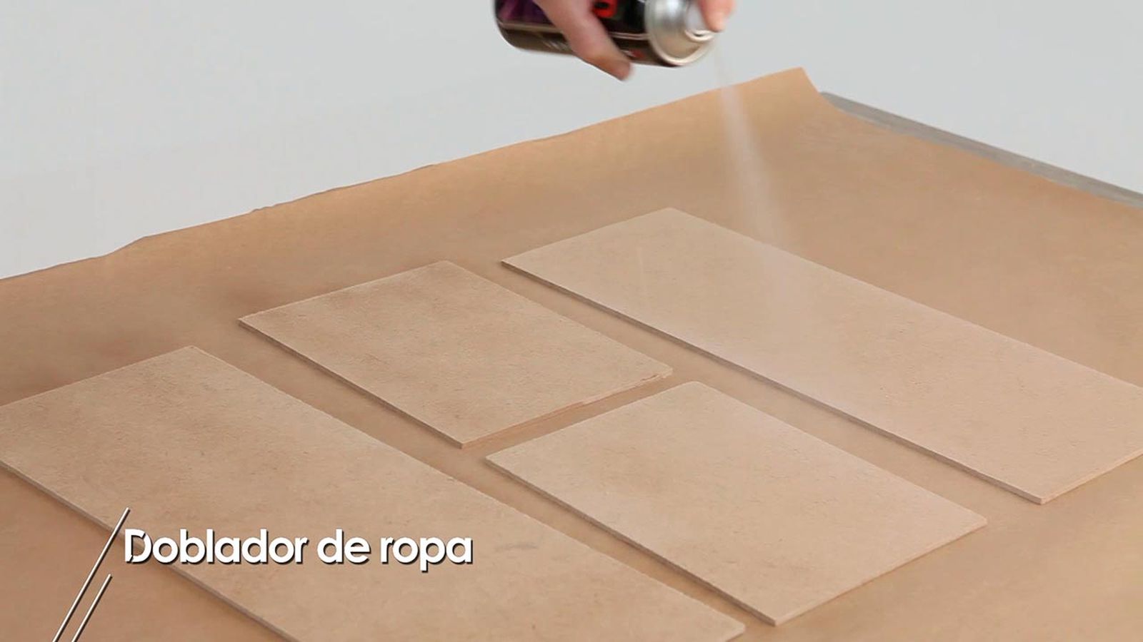 Como hacer un doblador de ropa paso 3