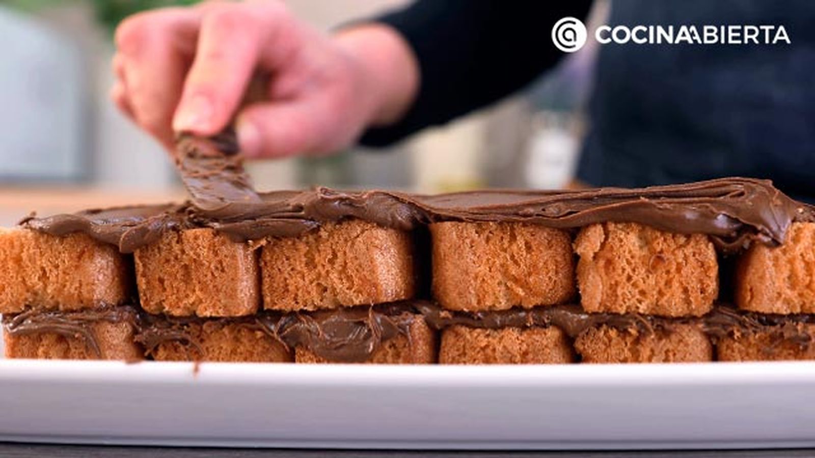 CTIS0862 receta tarta de bizcocho y chocolate paso 4 ca