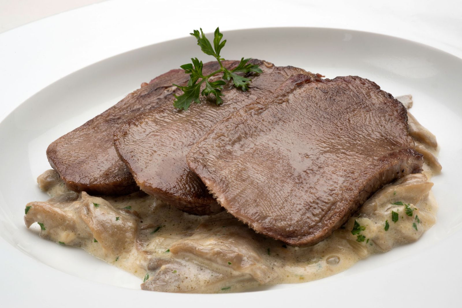 5596 1 Lengua a la plancha con setas de temporada (981) xl