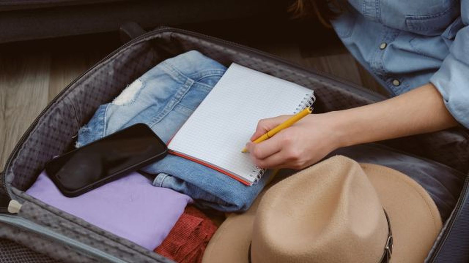 Prepara esta lista con antelación para no olvidar nada en tu viaje