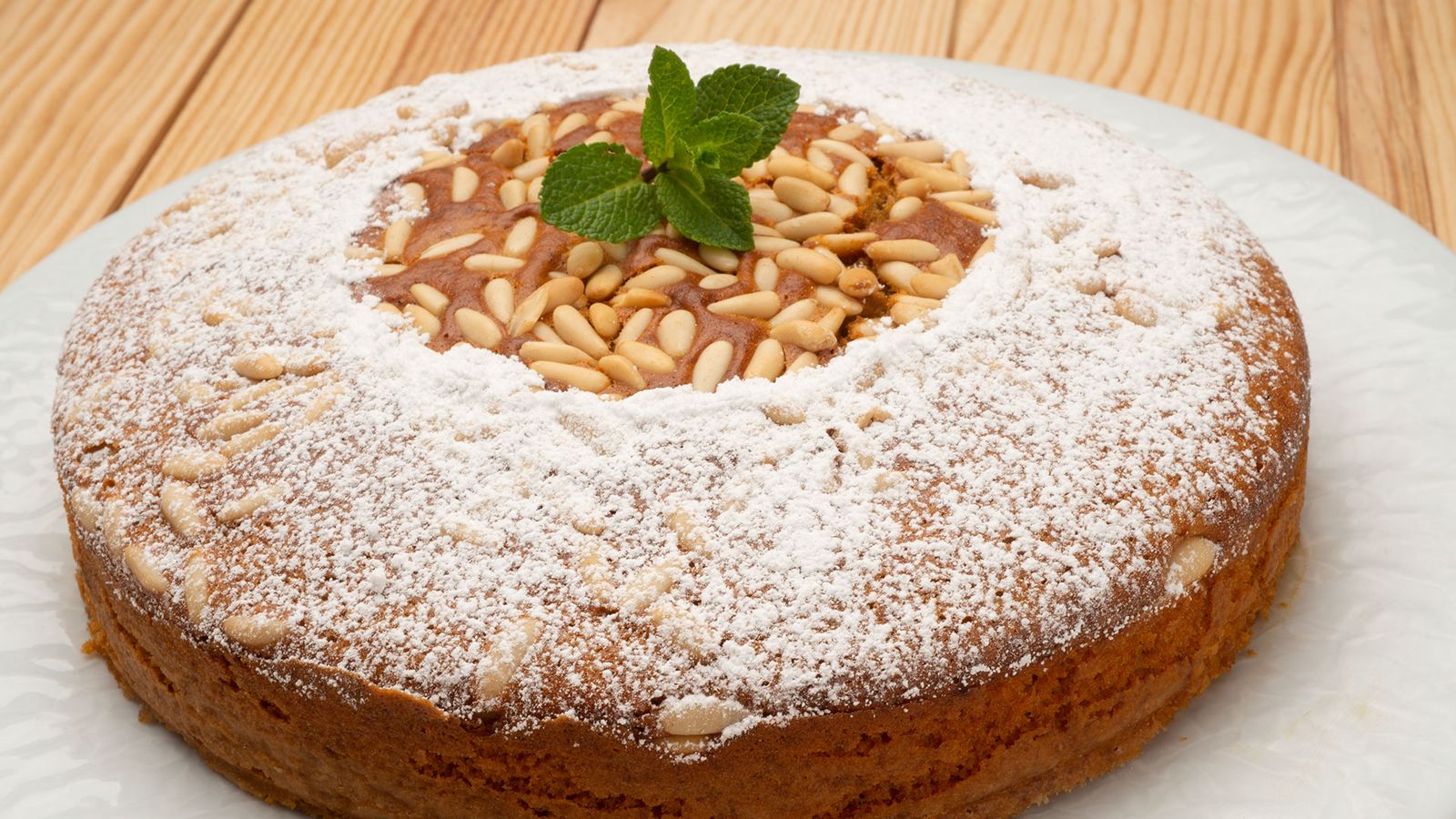 bizcocho de bonitato y piñones xl