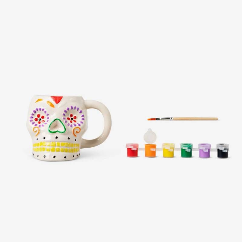 Taza para pintar con forma de calavera de Tiger.
