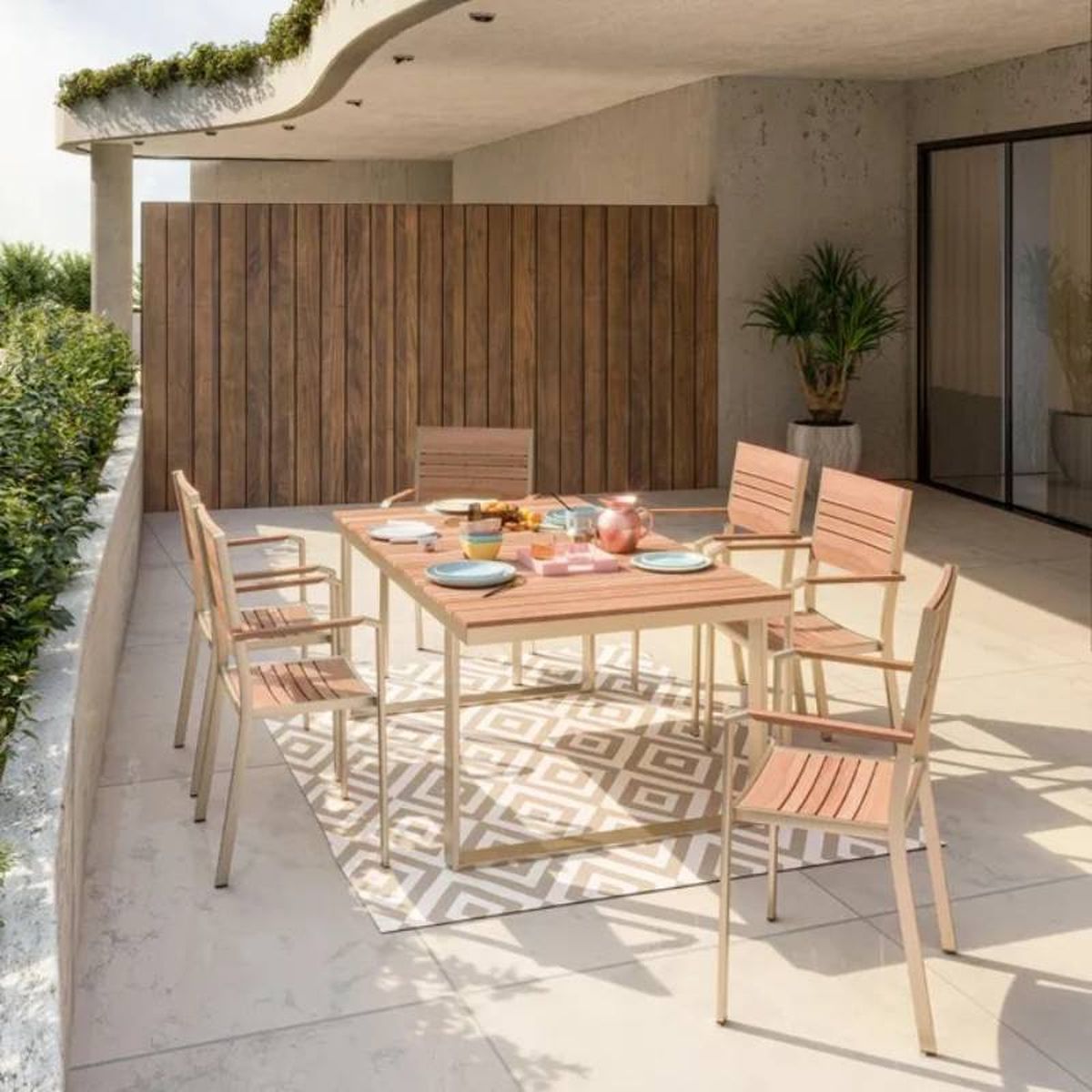 Terraza con muebles de aluminio.